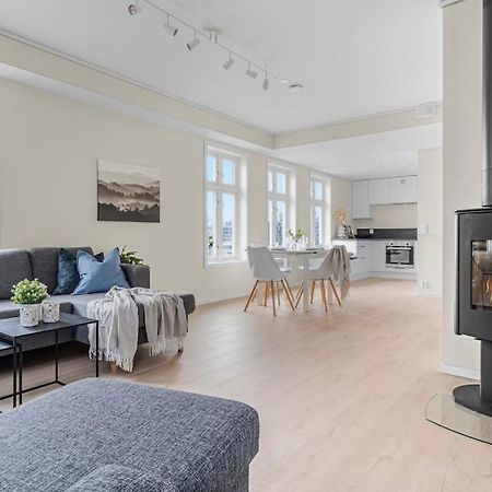 New! Huge Modern Apartment! Fit For Two Families! ベルゲン エクステリア 写真