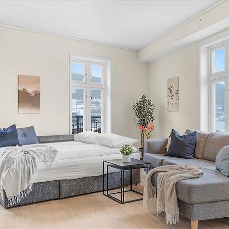 New! Huge Modern Apartment! Fit For Two Families! ベルゲン エクステリア 写真